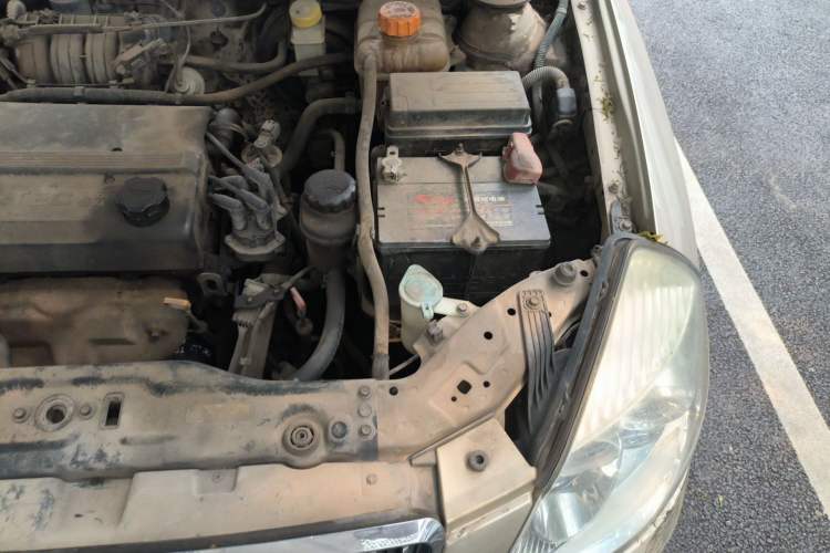 Used Buick Excelle 2011 1.6LX-AT Engine Bay Left