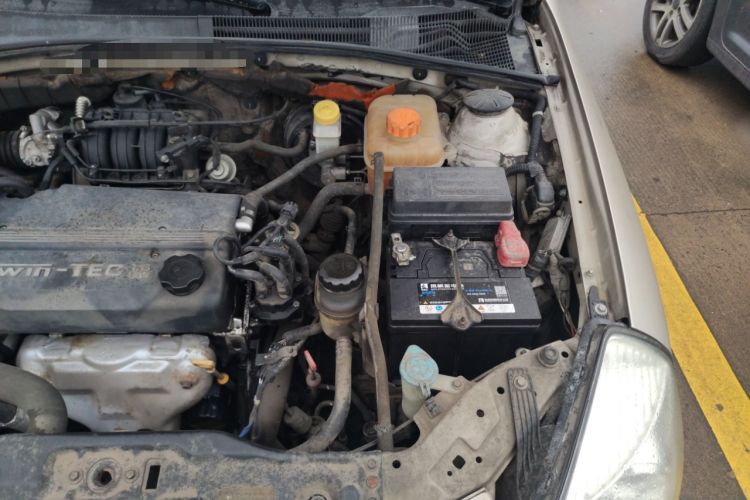 Used Buick Excelle 2011 1.6LX-AT Engine Bay Left