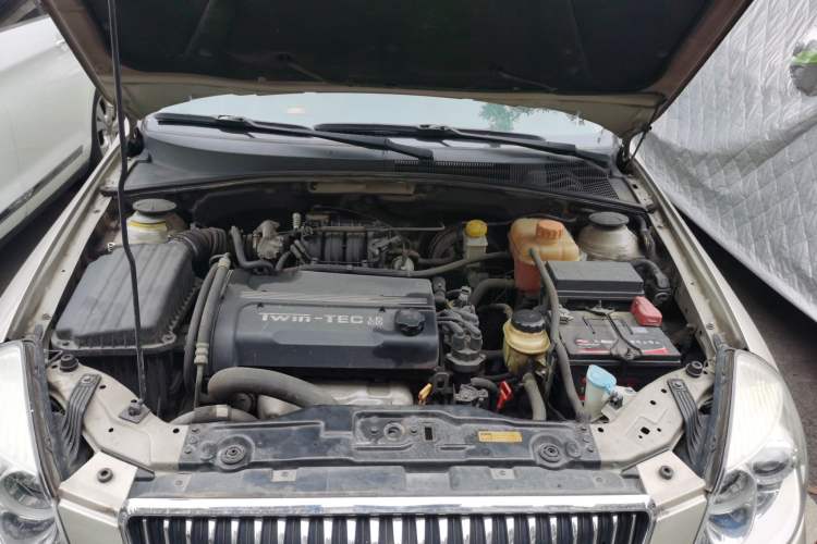 Used Buick Excelle 2011 1.6LX-AT Engine Bay