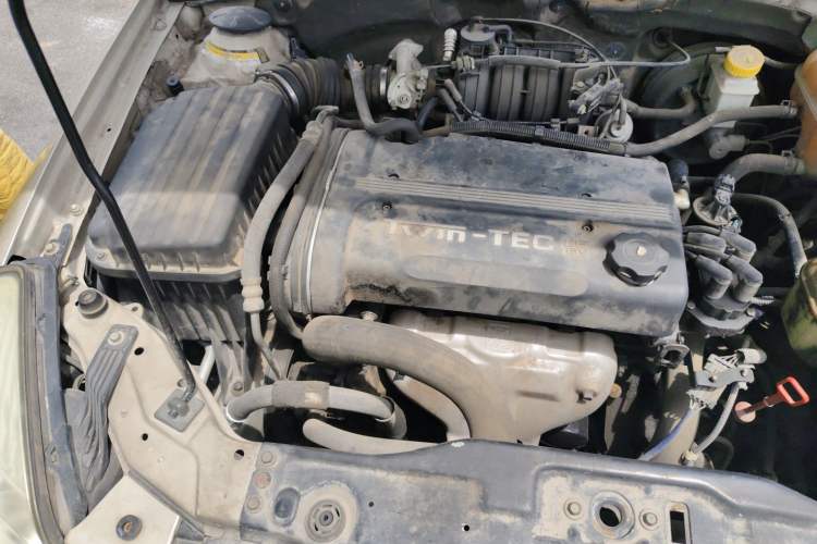 Used Buick Excelle 2011 1.6LX-AT Engine Bay Right