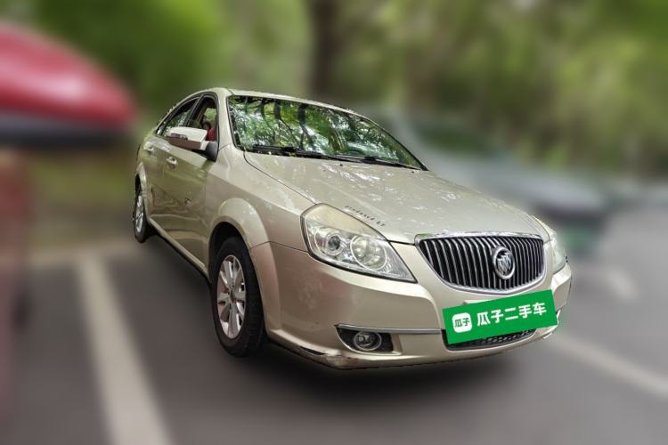 Used Buick Excelle 2011 1.6 LX-MT Front Right 45 Deg
