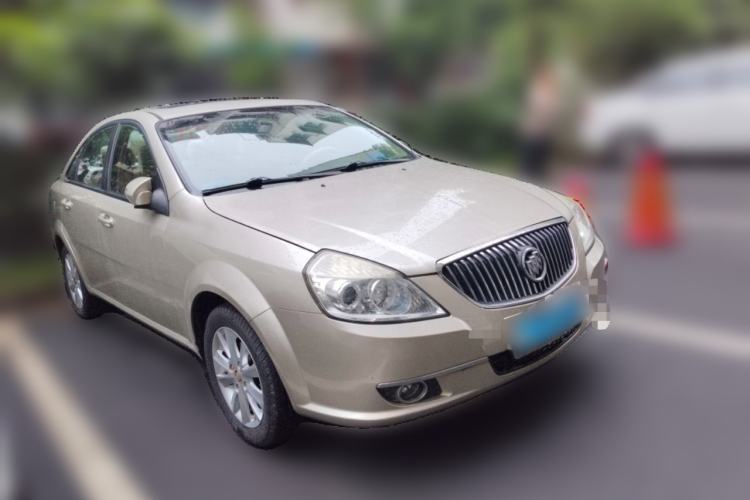 Used Buick Excelle 2011 1.6 LE-AT Front Right 45 Deg