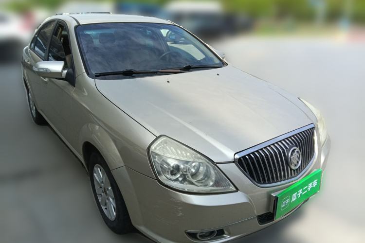 Used Buick Excelle 2011 1.6LX-AT Front Right 45 Deg