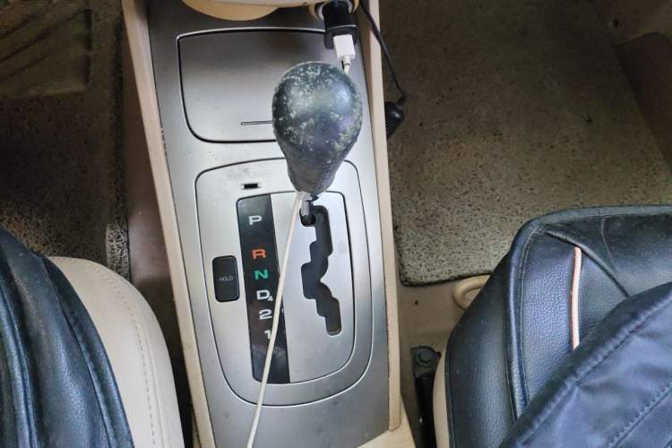 Used Buick Excelle 2011 1.6LX-AT Gear Lever