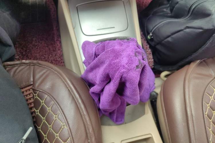 Used Buick Excelle 2011 1.6 LX-MT Gear Lever
