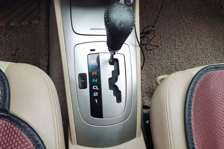 Used Buick Excelle 2011 1.6LX-AT Gear Lever