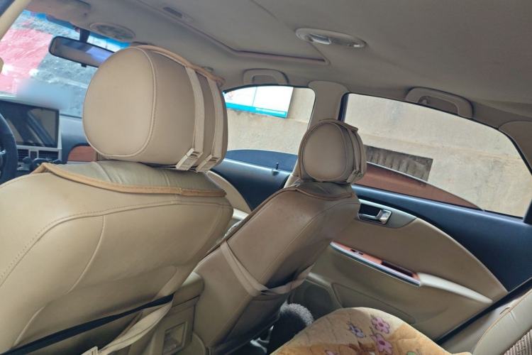 Used Buick Excelle 2011 1.6 LX-MT Headliner