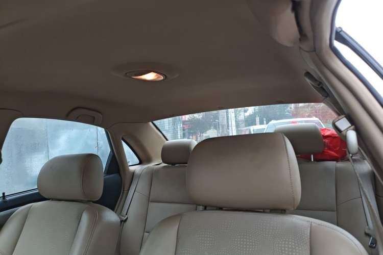 Used Buick Excelle 2011 1.6LX-AT Headliner