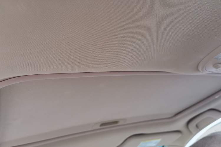 Used Buick Excelle 2011 1.6 LX-MT Headliner