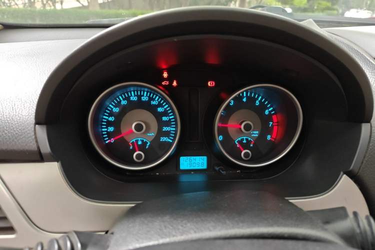 Used Buick Excelle 2011 1.6 LX-MT Instrument Cluster