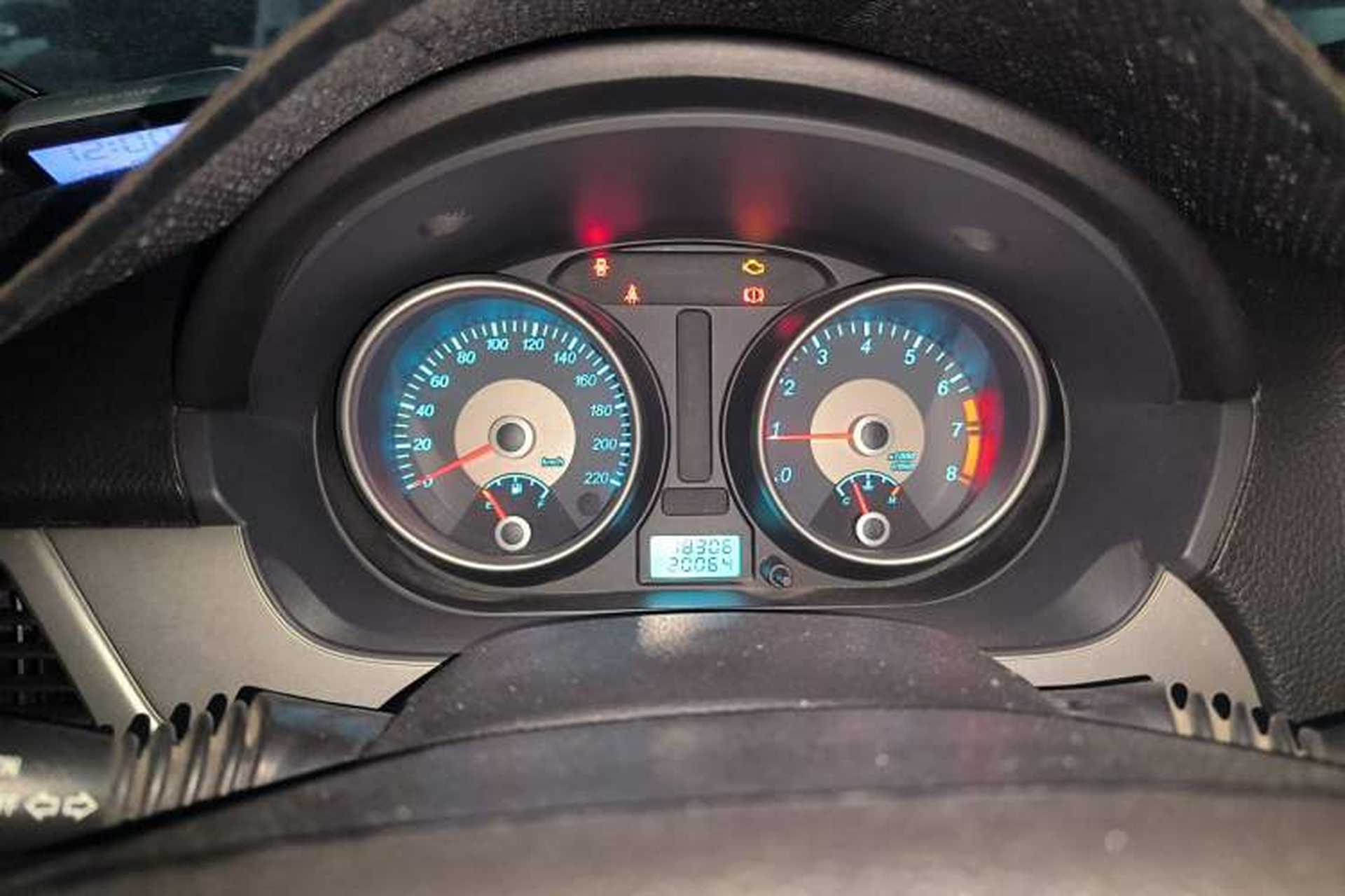 Used Buick Excelle 2011 1.6 LX-MT Instrument Cluster