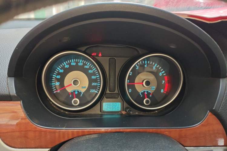 Used Buick Excelle 2011 1.6 LX-MT Instrument Cluster