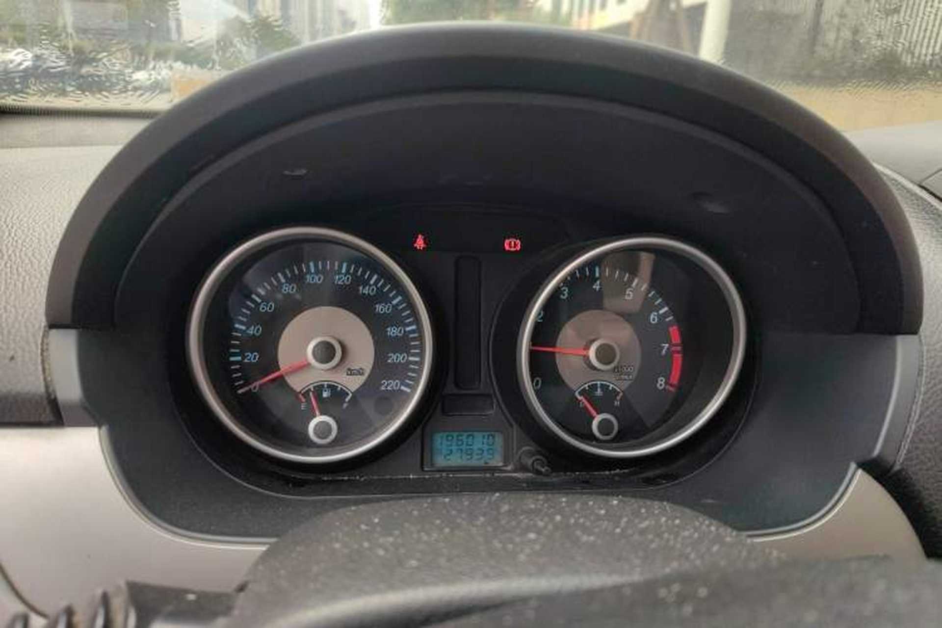 Used Buick Excelle 2011 1.6 LX-MT Instrument Cluster