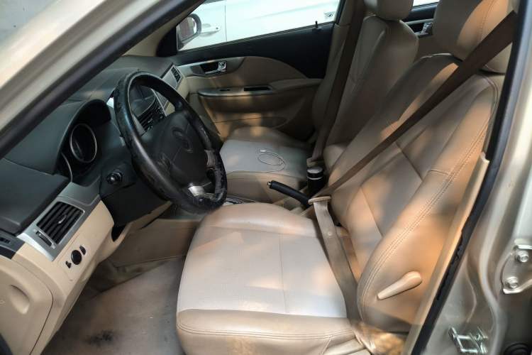 Used Buick Excelle 2011 1.6LX-AT Left Front Seat
