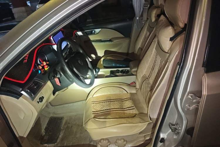 Used Buick Excelle 2011 1.6 LX-MT Left Front Seat