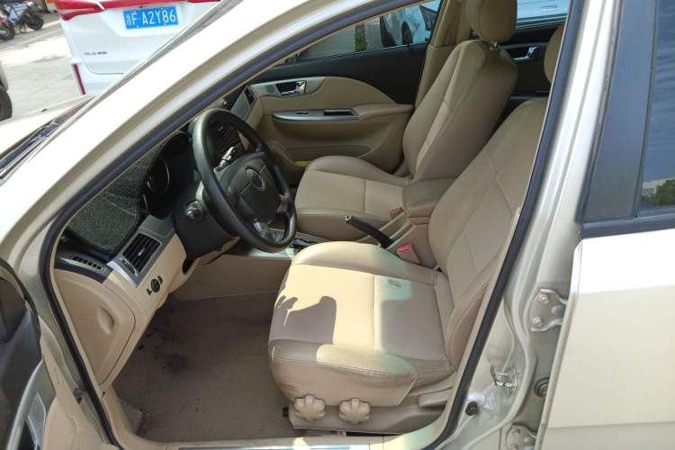 Used Buick Excelle 2011 1.6LX-AT Left Front Seat