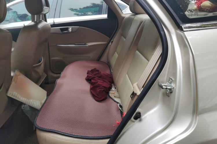 Used Buick Excelle 2011 1.6LX-AT Left Rear Seat