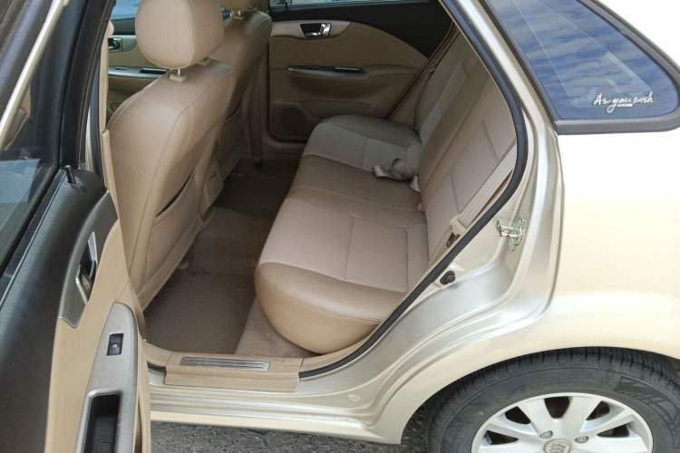 Used Buick Excelle 2011 1.6LX-AT Left Rear Seat