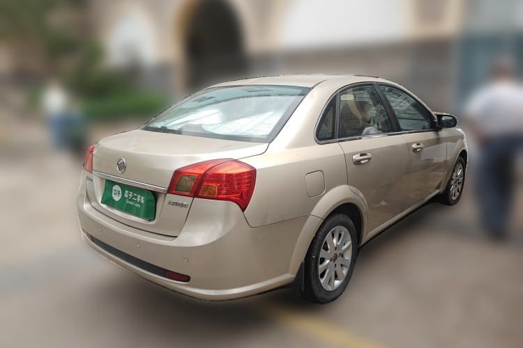 Used Buick Excelle 2011 1.6 LE-AT Rear Right 45 Deg