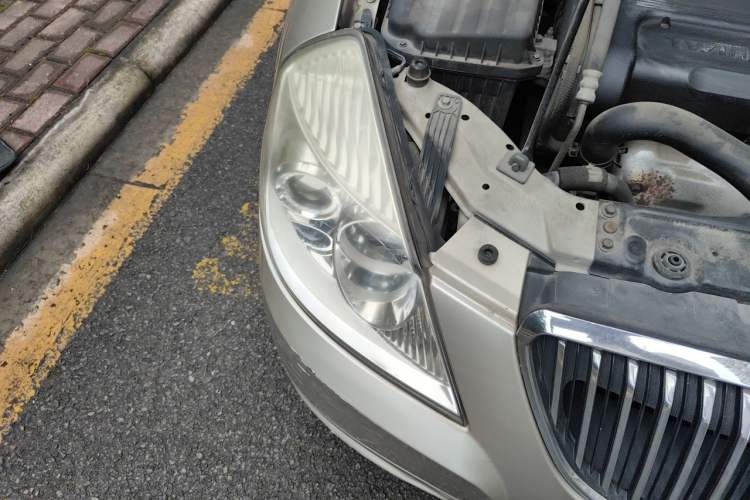Used Buick Excelle 2011 1.6 LE-AT Right Front Headlight