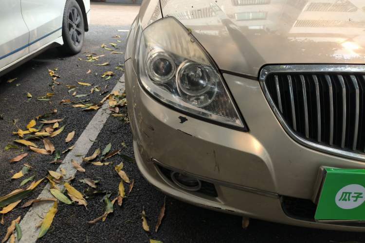 Used Buick Excelle 2011 1.6LX-AT Right Front Headlight