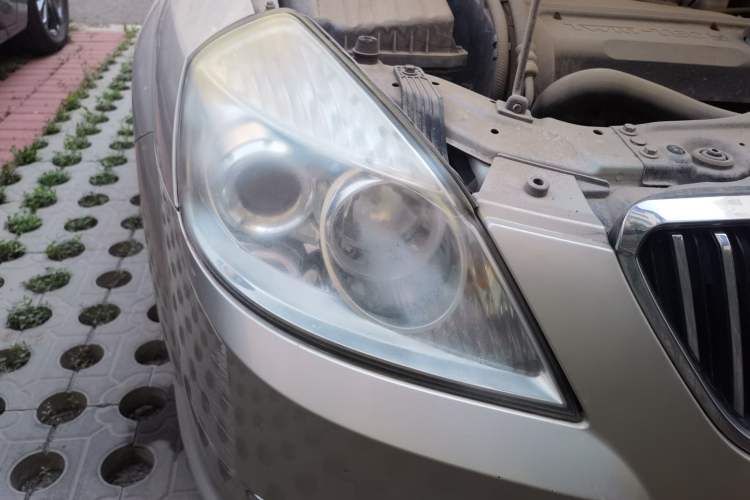 Used Buick Excelle 2011 1.6 LX-MT Right Front Headlight