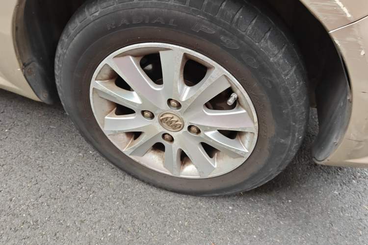Used Buick Excelle 2011 1.6 LX-MT Right Front Wheel Hub