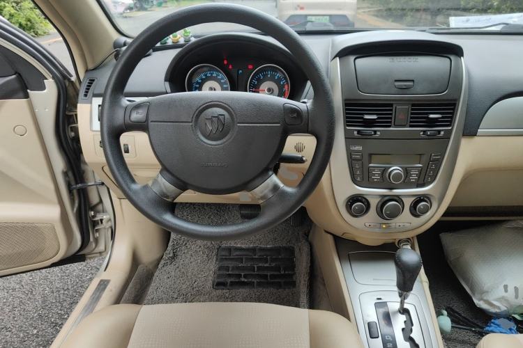 Used Buick Excelle 2011 1.6 LE-AT Steering Wheel