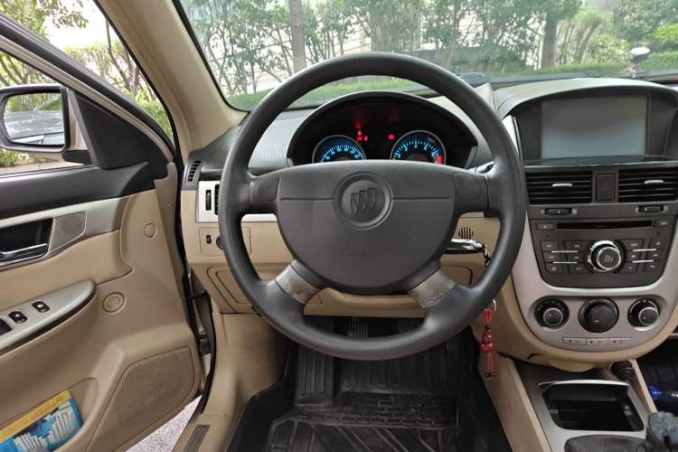 Used Buick Excelle 2011 1.6 LX-MT Steering Wheel