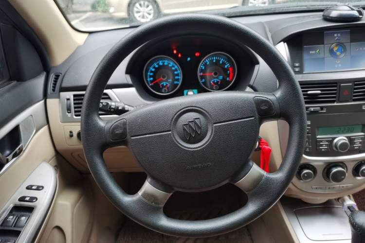 Used Buick Excelle 2011 1.6LX-AT Steering Wheel
