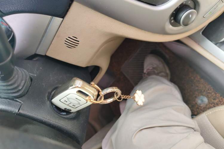 Used Buick Excelle 2011 1.6LX-AT Vehicle Key
