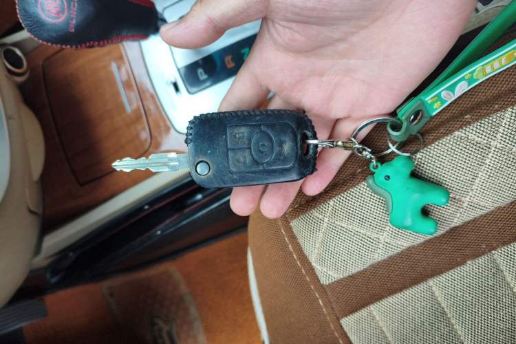 Used Buick Excelle 2011 1.6 LE-AT Vehicle Key