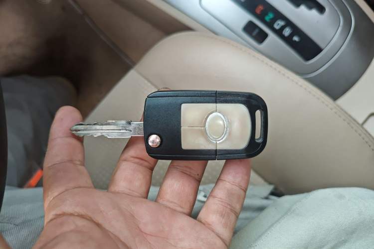 Used Buick Excelle 2011 1.6LX-AT Vehicle Key