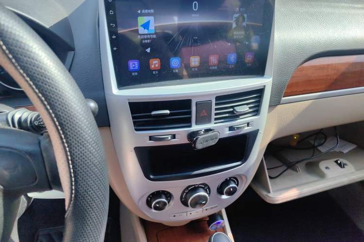 Used Buick Excelle 2013 1.5L Automatic Luxury Model Audio And AC Panel