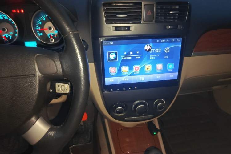 Used Buick Excelle 2013 1.5L Manual Luxury Model Audio And AC Panel