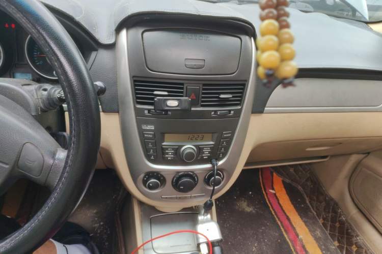 Used Buick Excelle 2013 1.5L Manual Classic Model Audio And AC Panel