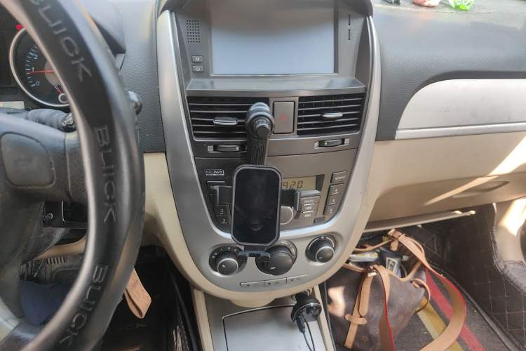 Used Buick Excelle 2013 1.5L Manual Classic Model Audio And AC Panel