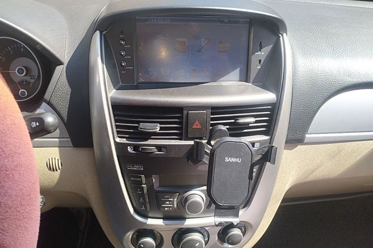 Used Buick Excelle 2013 1.5L Automatic Classic Model Audio And AC Panel