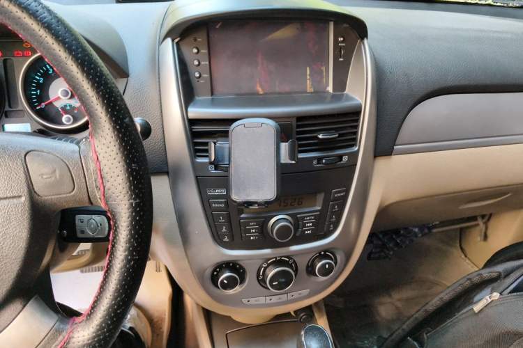 Used Buick Excelle 2013 1.5L Automatic Classic Model Audio And AC Panel