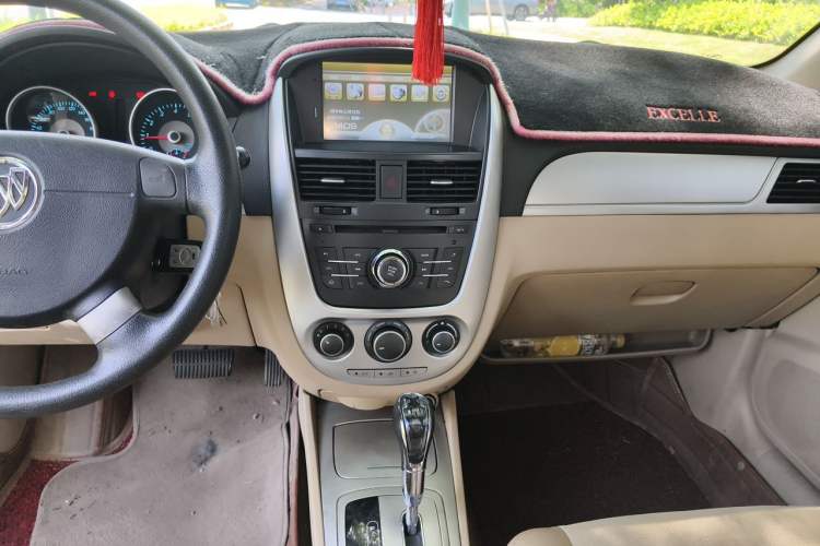 Used Buick Excelle 2013 1.5L Automatic Classic Model Audio And AC Panel