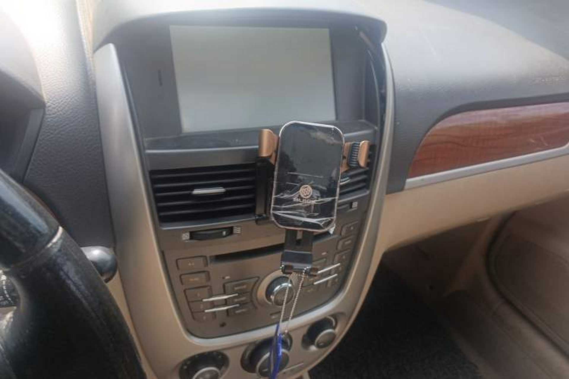 Used Buick Excelle 2013 1.5L Manual Luxury Model Audio And AC Panel