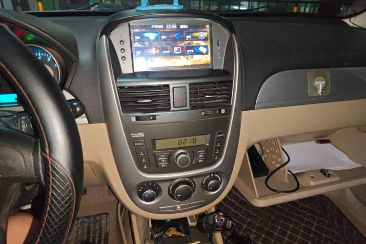 Used Buick Excelle 2013 1.5L Manual Classic Model Audio And AC Panel