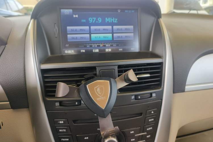 Used Buick Excelle 2013 1.5L Manual Classic Model Audio And AC Panel