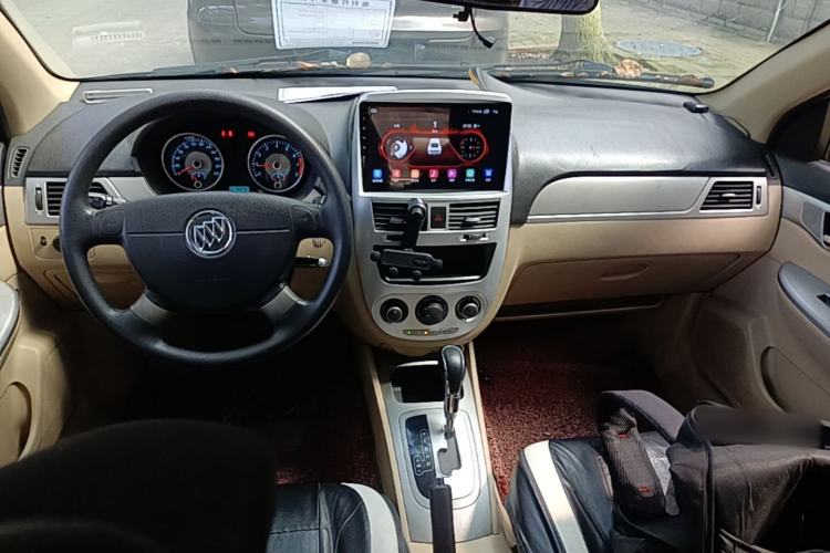 Used Buick Excelle 2013 1.5L Automatic Classic Model Center Console