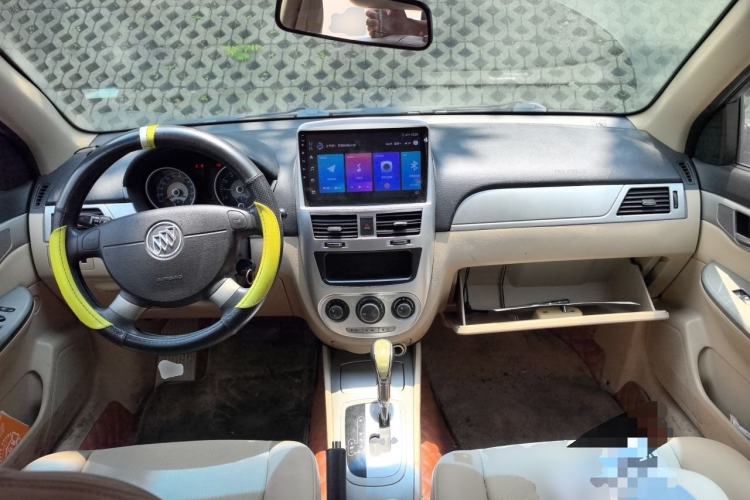 Used Buick Excelle 2013 1.5L Automatic Classic Model Center Console
