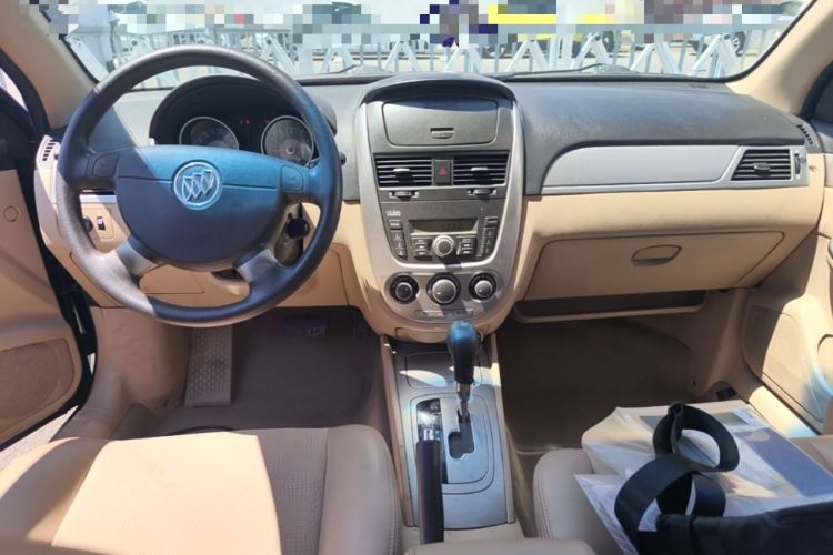 Used Buick Excelle 2013 1.5L Automatic Classic Model Center Console