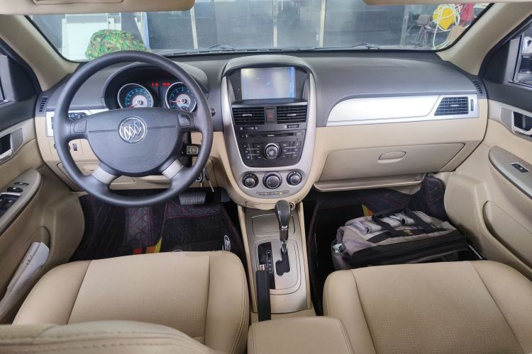 Used Buick Excelle 2013 1.5L Automatic Classic Model Center Console