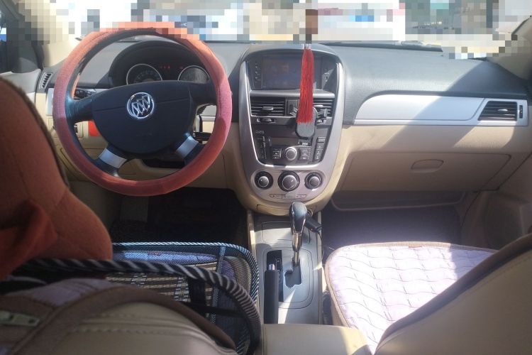 Used Buick Excelle 2013 1.5L Automatic Classic Model Center Console