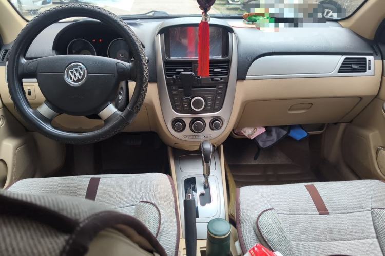 Used Buick Excelle 2013 1.5L Automatic Classic Model Center Console