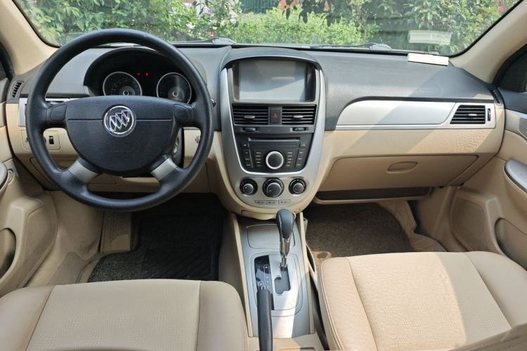 Used Buick Excelle 2013 1.5L Automatic Classic Model Center Console